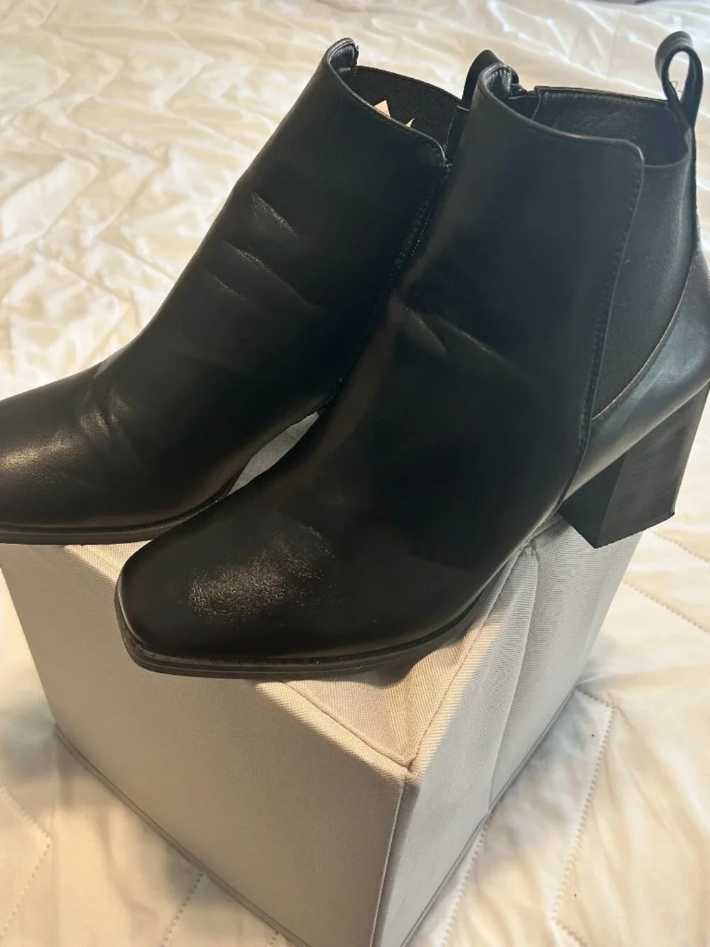 Pierre Dumas Black Leather Ankle Boots Women's Size 11 Zip Chunky Block Heel
